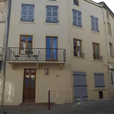 Maison De