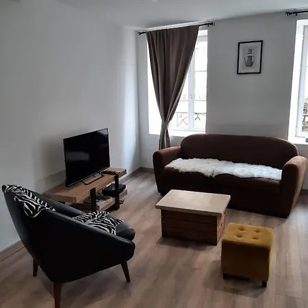 Дом отдыха Maison De Vic-le-Comte