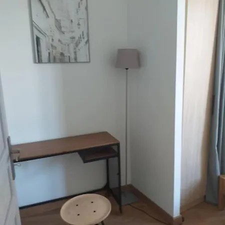 Maison De * Vic-le-Comte