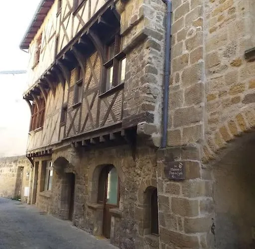 Maison De *