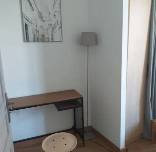 Maison De * Vic-le-Comte